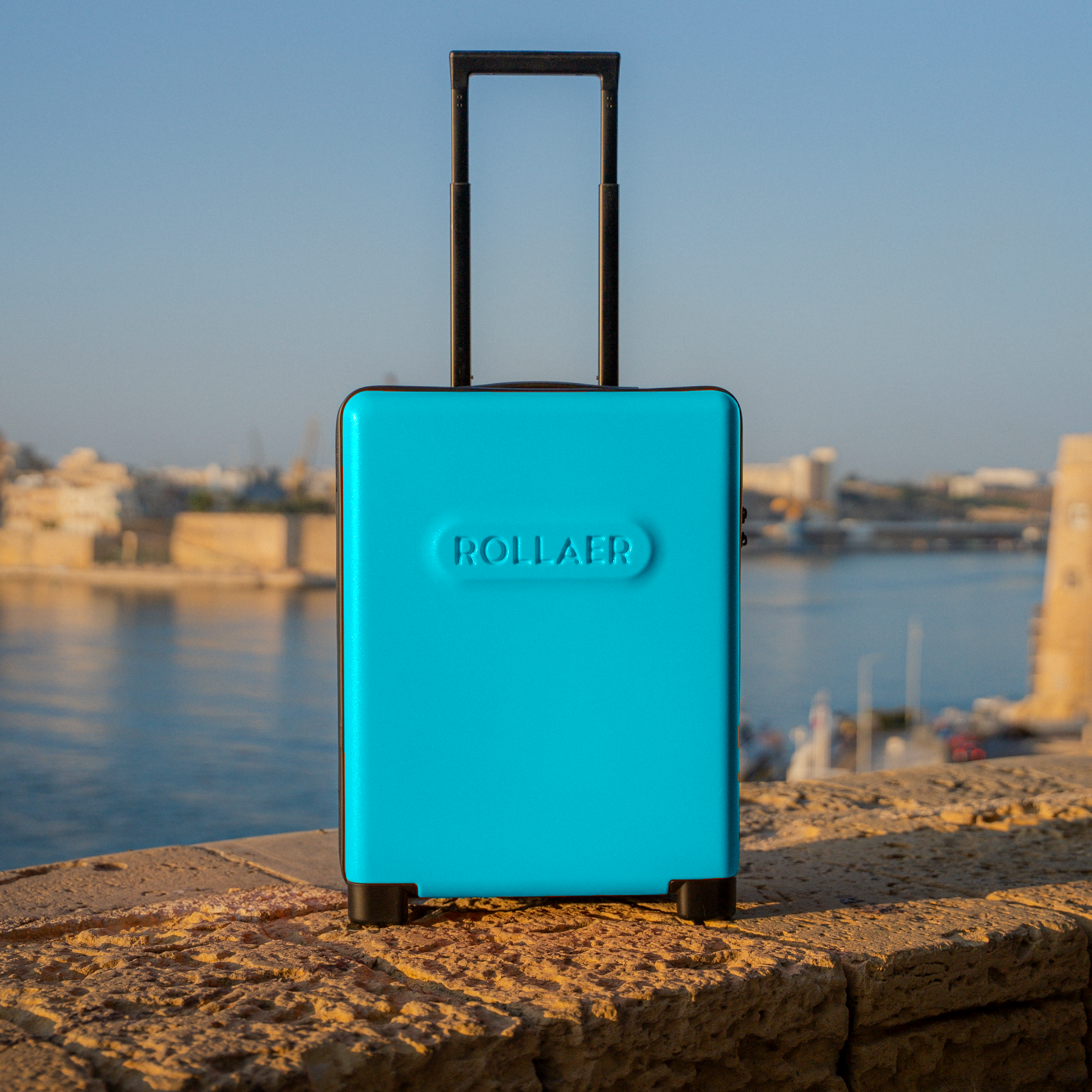 Cabin Suitcase Blue